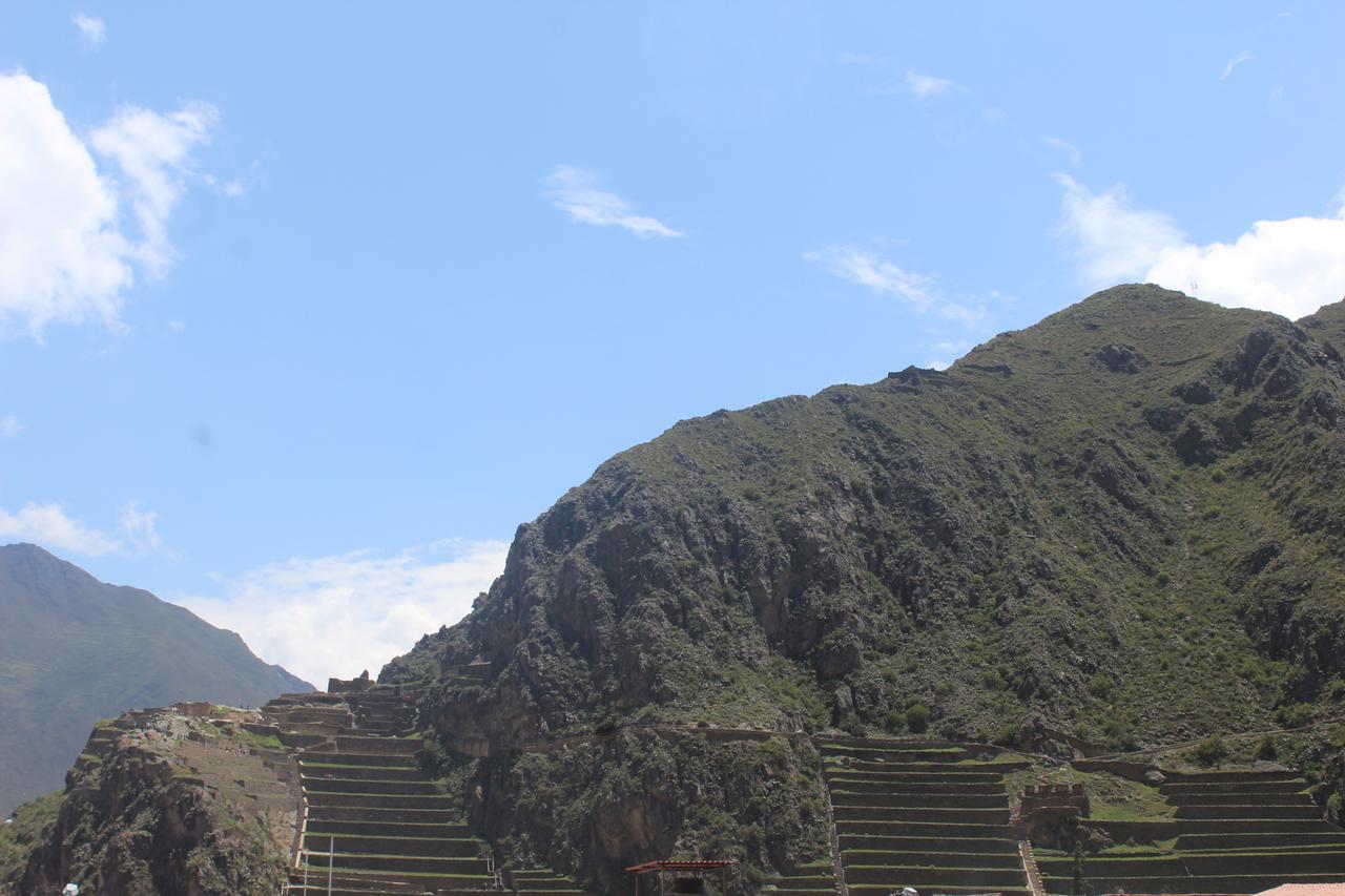 Hostal Mama K'Illa Ollantaytambo Exterior photo
